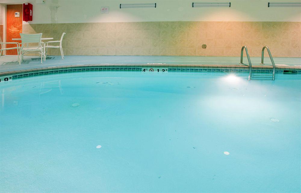 Holiday Inn Express & Suites Chesapeake By Ihg Экстерьер фото
