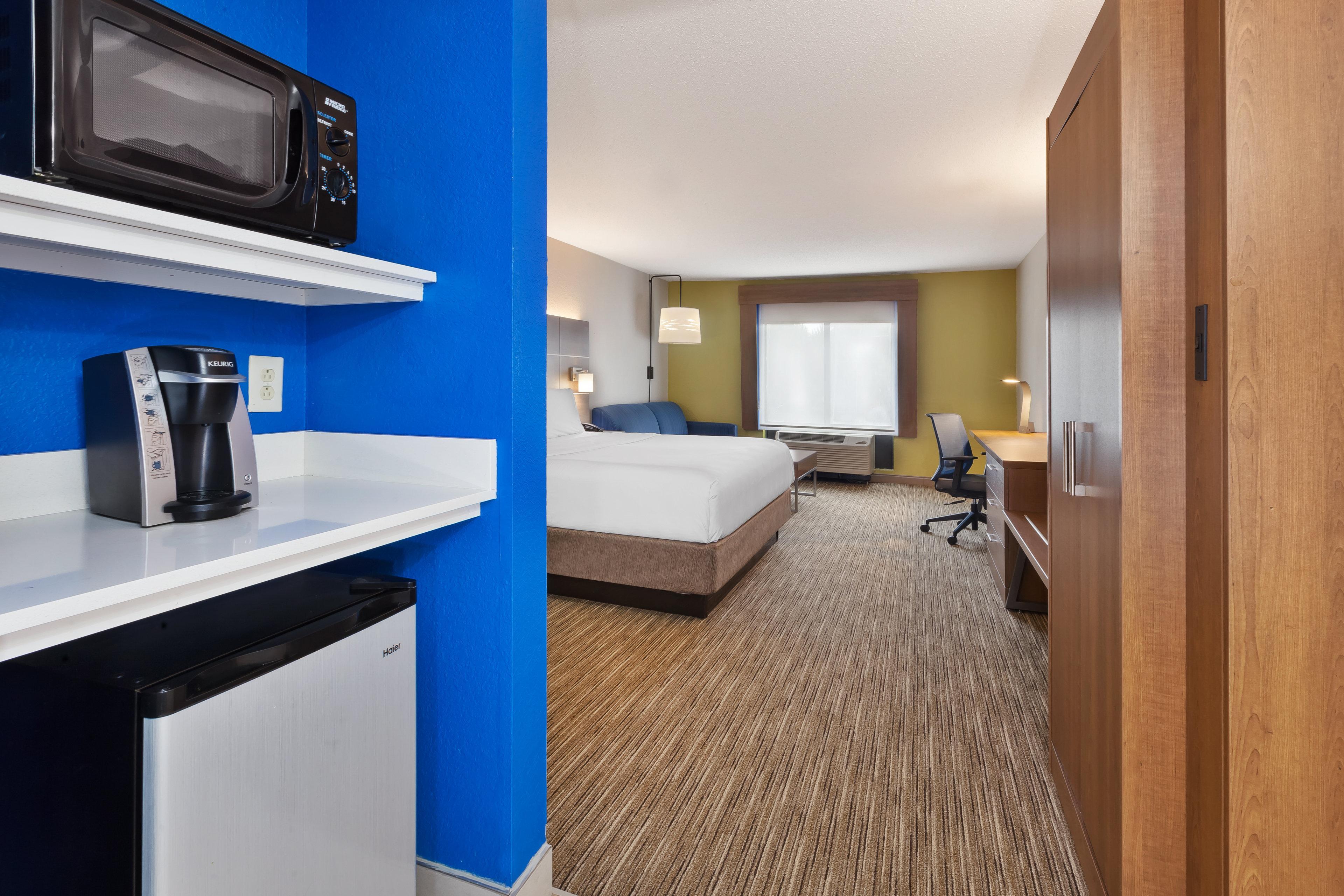 Holiday Inn Express & Suites Chesapeake By Ihg Экстерьер фото