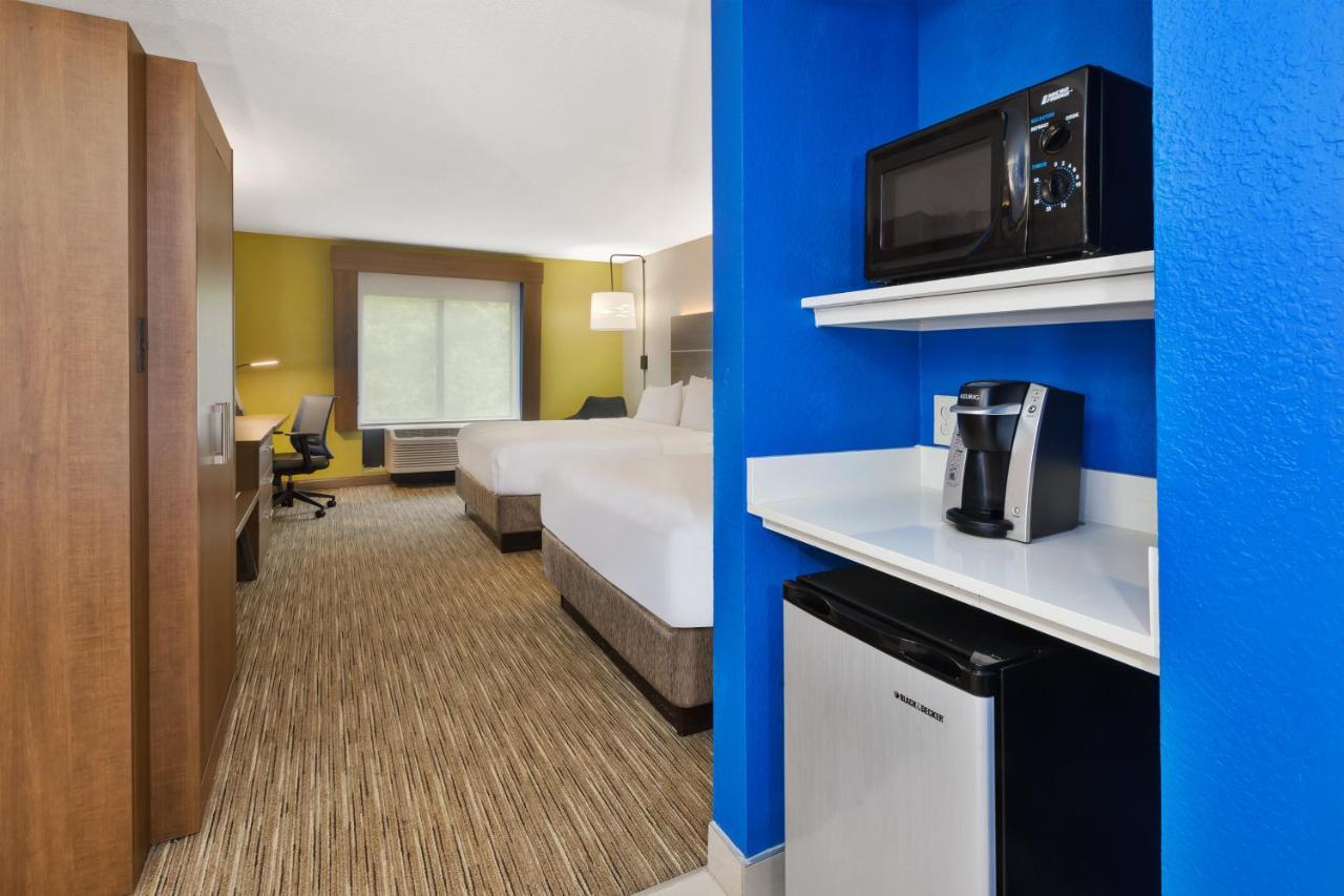 Holiday Inn Express & Suites Chesapeake By Ihg Экстерьер фото