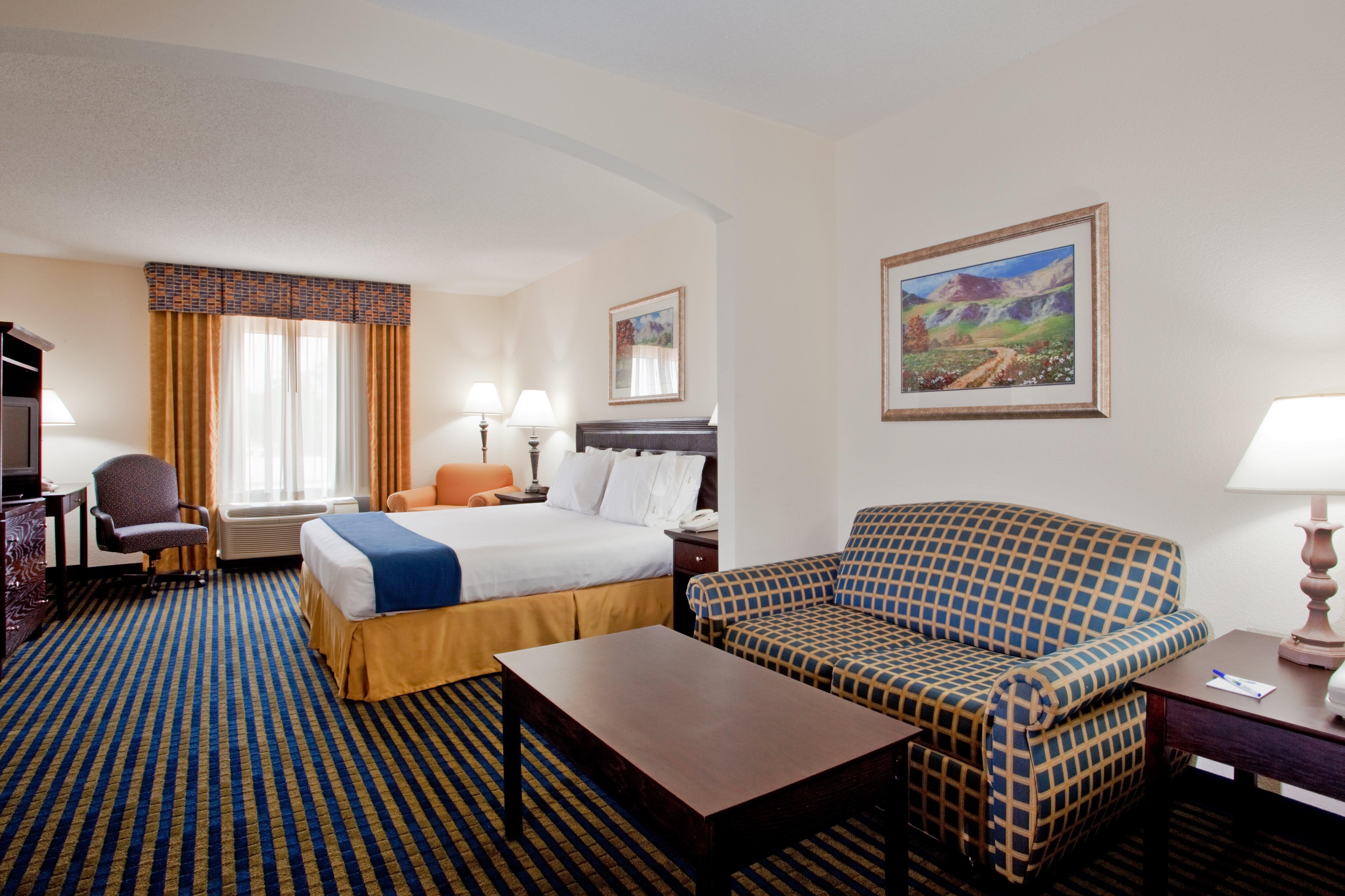 Holiday Inn Express & Suites Chesapeake By Ihg Экстерьер фото