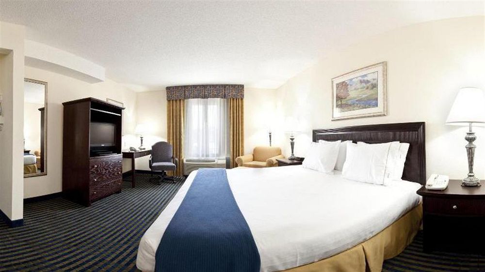Holiday Inn Express & Suites Chesapeake By Ihg Экстерьер фото
